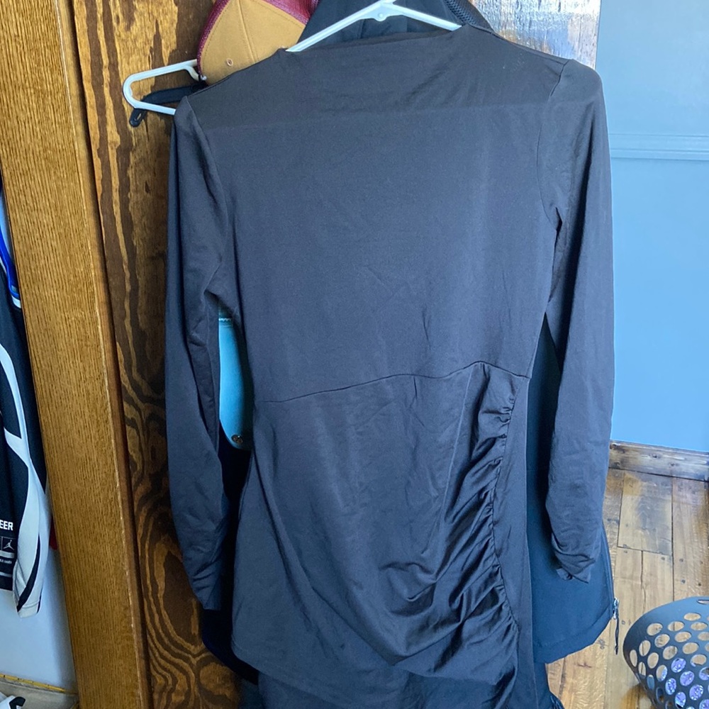 Size small